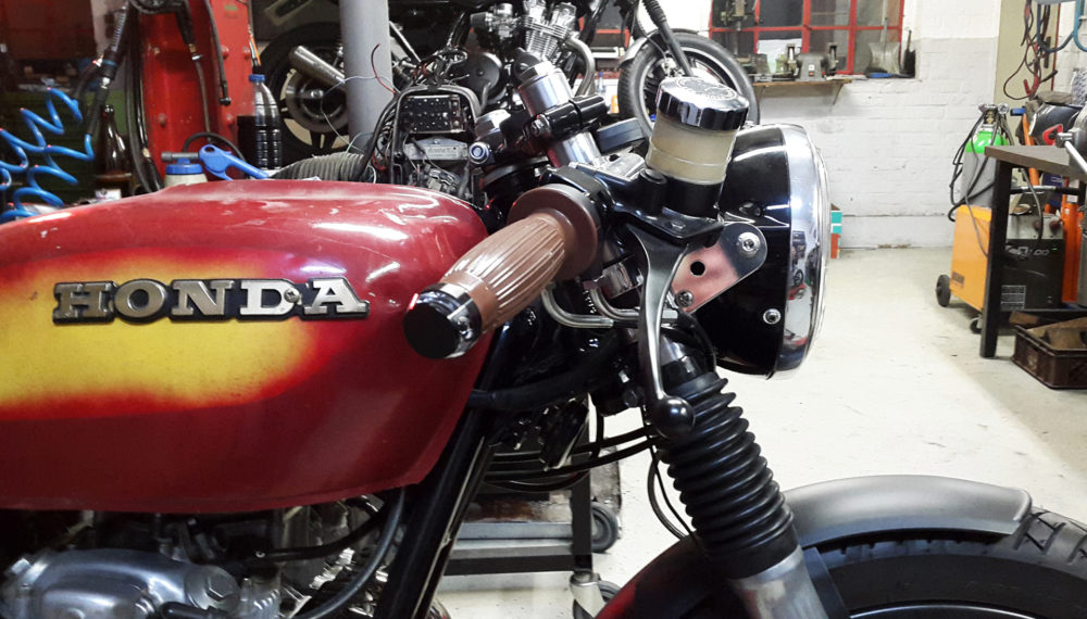 Honda CB 550 K3 Cafe Racer Brat 550 Lampe Head Light Moto