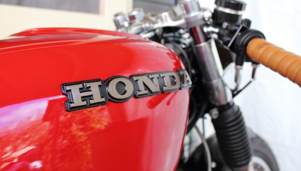 Honda CB 550 K3 Cafe Racer ruby red Tank
